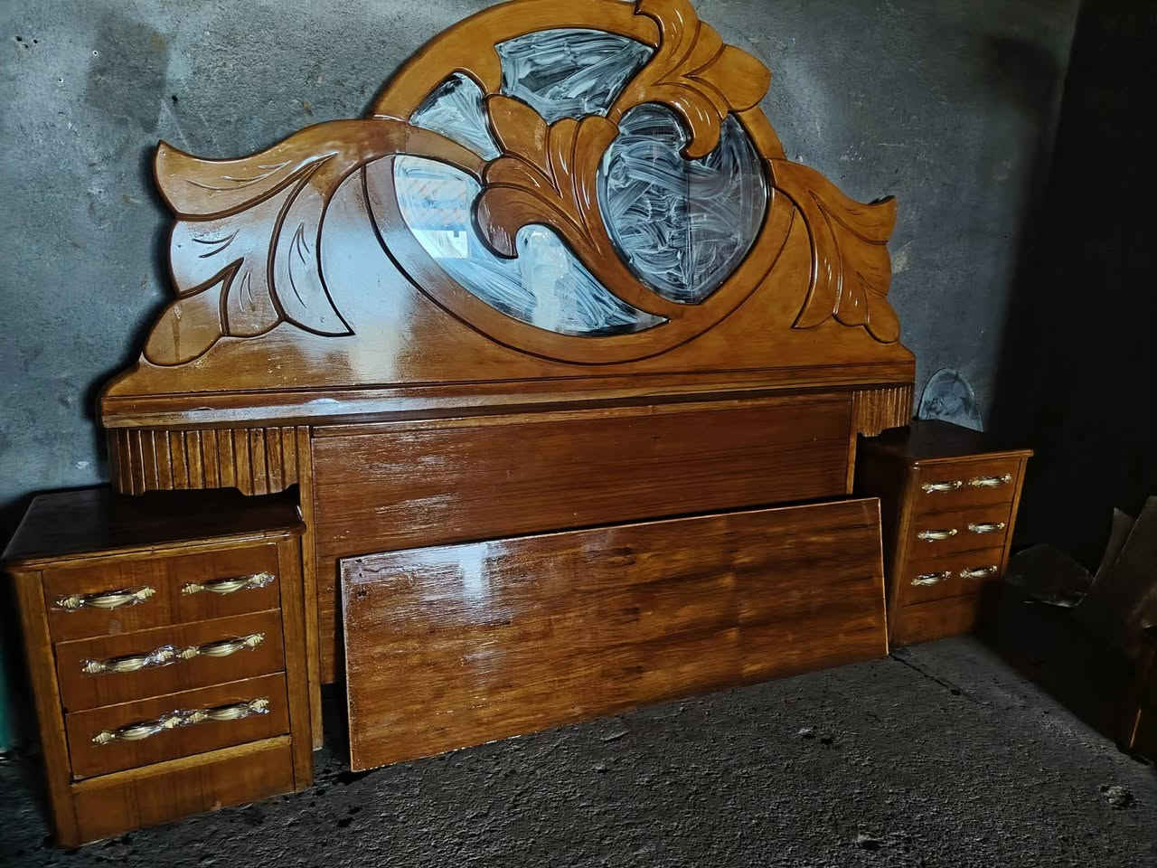 غرفه صاج طابقين بسعر مناسب 
للأستفسار راسلني خاص التوصيل والشد مجاني


**إذا كنت صاحب هذا الإعلان وتريد حذفه لأي سبب، رجاءا أرسل رسالة إلى الدعم الفني**