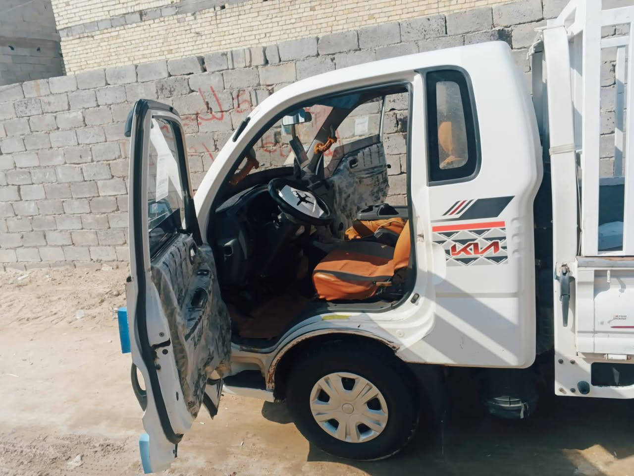 كيه لبيع موديل 2009تبريد ثلج مكفوله شاصي كير محرك تحويل مباشل صدر جديد اتخم تاير جديد تيد تحويل تيد وكاله سعر 94 بيها مجال ***********بي وتساب
