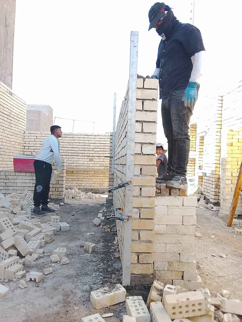 السلام عليكم ورحمة الله خلفات بناء درجة اولى التزام بلموعد وتنضيف الموقع بعد العمل اتصل ودلل بي واتساب *********** بغداد حصراً
