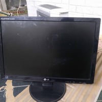 شاشة حاسبة وكاميرات فتحة vga فقط اتصلل07728460442. واتس اب حجم 20 بغدا...