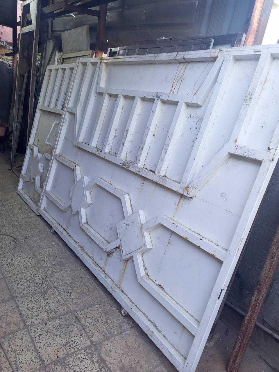 #للبيع  باپ  اسلايت 3مترات ونص مع الجرجوبه والارتفاع   متر و85 الظهر  بليت  حديد ثقيل ونظيف جدا   @ # مكاني  بغداد الغزاليه  ويوجد توصيل    ***********
***********
 #العراق #بغداد #متابعين
