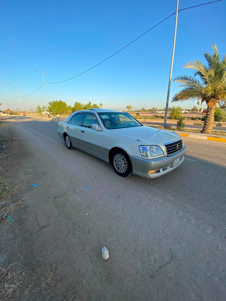 السلام عليكم
للبيع كراون ملكه موديل 2000 اصل  مكفوله من كصه ونقل جثه وأصوليات رقم كركوك بسمي شخصياً مشروع وطني سنويه لل2030 تحويل ثاني يوم مكينه وكير بلكارتون صارلي شهرين من شديتهن مكينه ففتي 3000 تخم تاير أربع كشنات كهرباء كرستال اصل فتحه تلث دكم  برده خلفيه ستيرن كهربائي تحويره نجف فوك وجوه سياره جاهزه وترايك ١٨٠ سياره حلوه وجديده شراي خابرني وتدلل *********** 

*********** عنواني الحله ناحيه النيل
