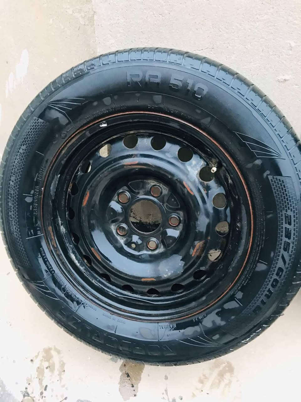 السلام عليكم تخم اوياله و تايرات للبيع حجم 16 السعر 125 او بيهن مجال لطيبين مكاني بابل الإسكندرية متواجد فيسبوك او هاذ رقمي بي واتساب ***********
