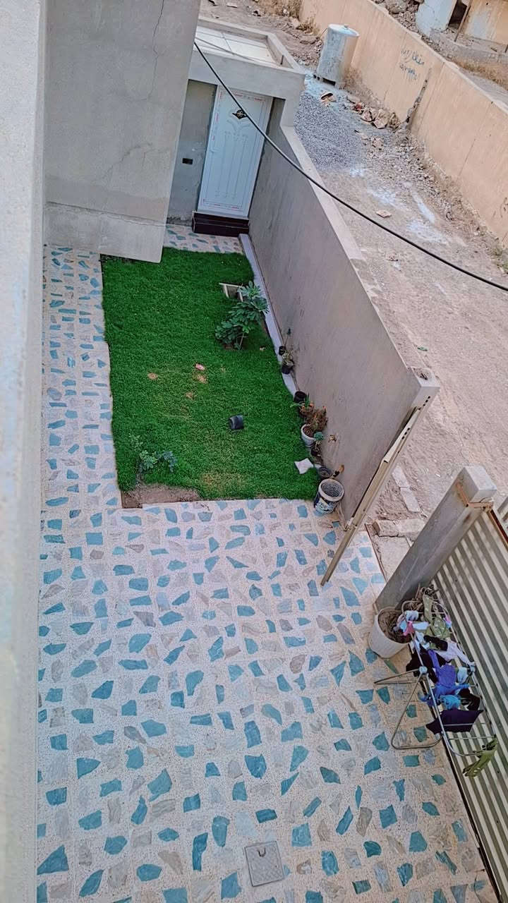 للبيع بيت زراعي  مساحه ٢٤٠ متر الموقع خلف المستشفى التركي وخلف دائرة الاتصالات بالقرب من المعهد التقني ***********
