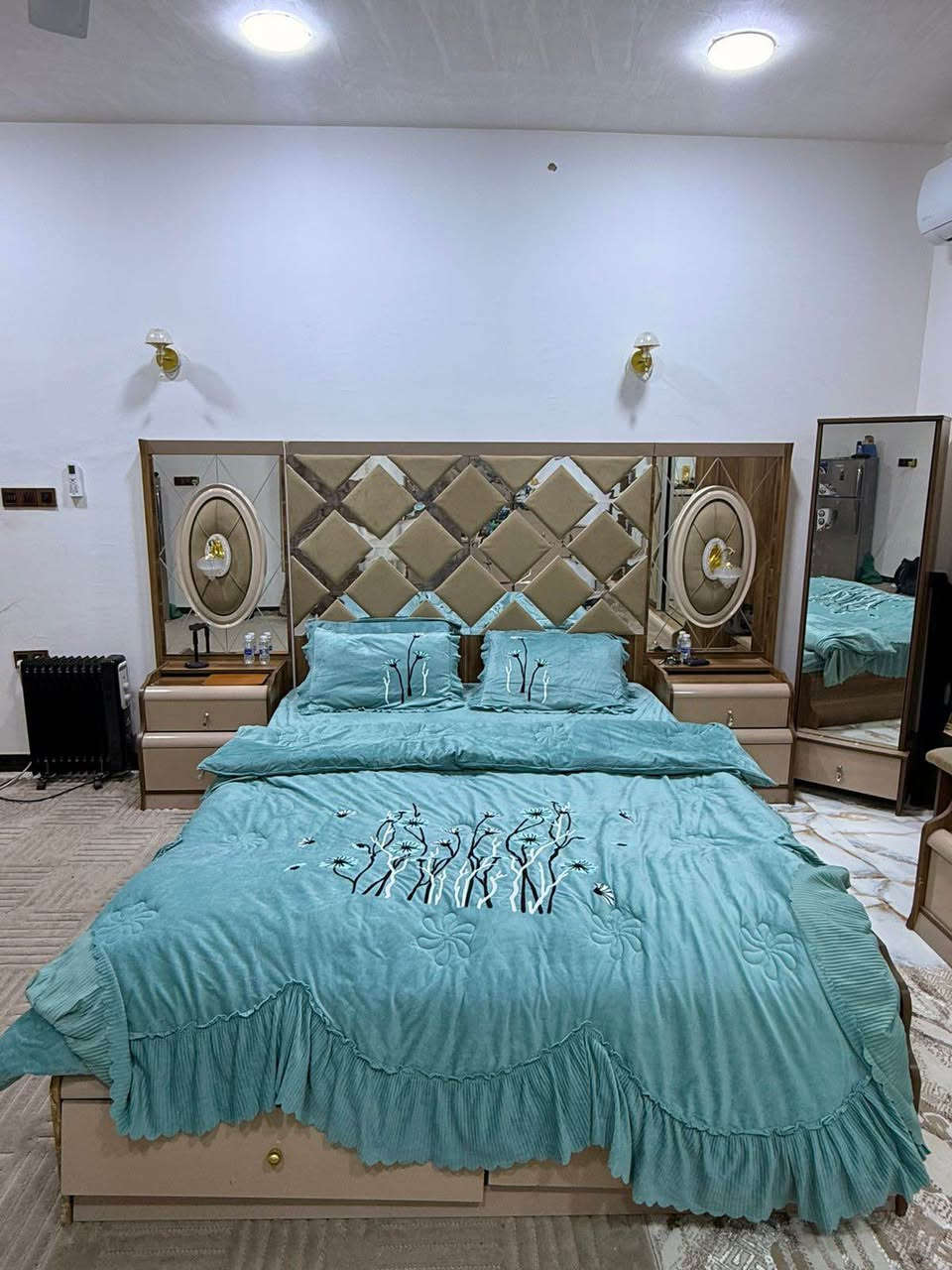 غرفة نوم تركية الاصلي كبيرة الحجم كامله مابيها اي نقص للاستفسار *********** 
السعر خاص عمارة, ميسان
