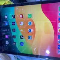 ايباد • شاشه مكسوره • شغال