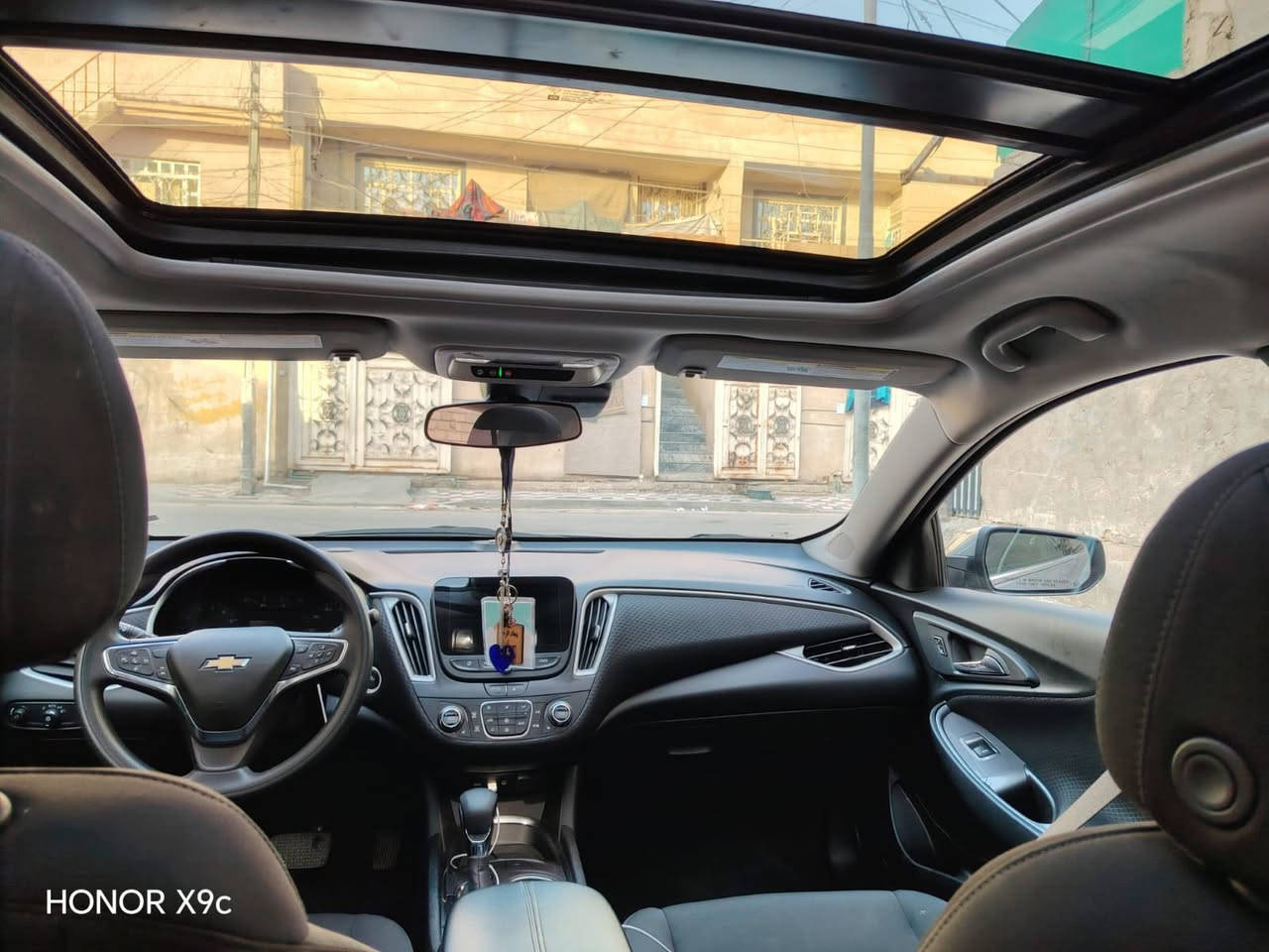 سلام عليكم ماليبو موديل 2024لبيع  موصفات LT2
كشنات كهرباء ⚡️ 

كشنات تدفئه 

شاشه 

كامره خلفيه 

تحديد مسار

بصمه تشغيل 

فتحت بانوراما 

قطعتين تبريد ثلج

كير 7 نمر

ويلكب 18

لايت يجي اصفر مبدل ابيض بلادي 

محرك 1500 توربو 

ضرر باب جه العبري وجاملغ امامي 
   مواصفات هوايه بعد 
رقم سياره ربيل جديد

مكان سياره كربلاء 

رقم هاتف 📞***********

سعر 145
