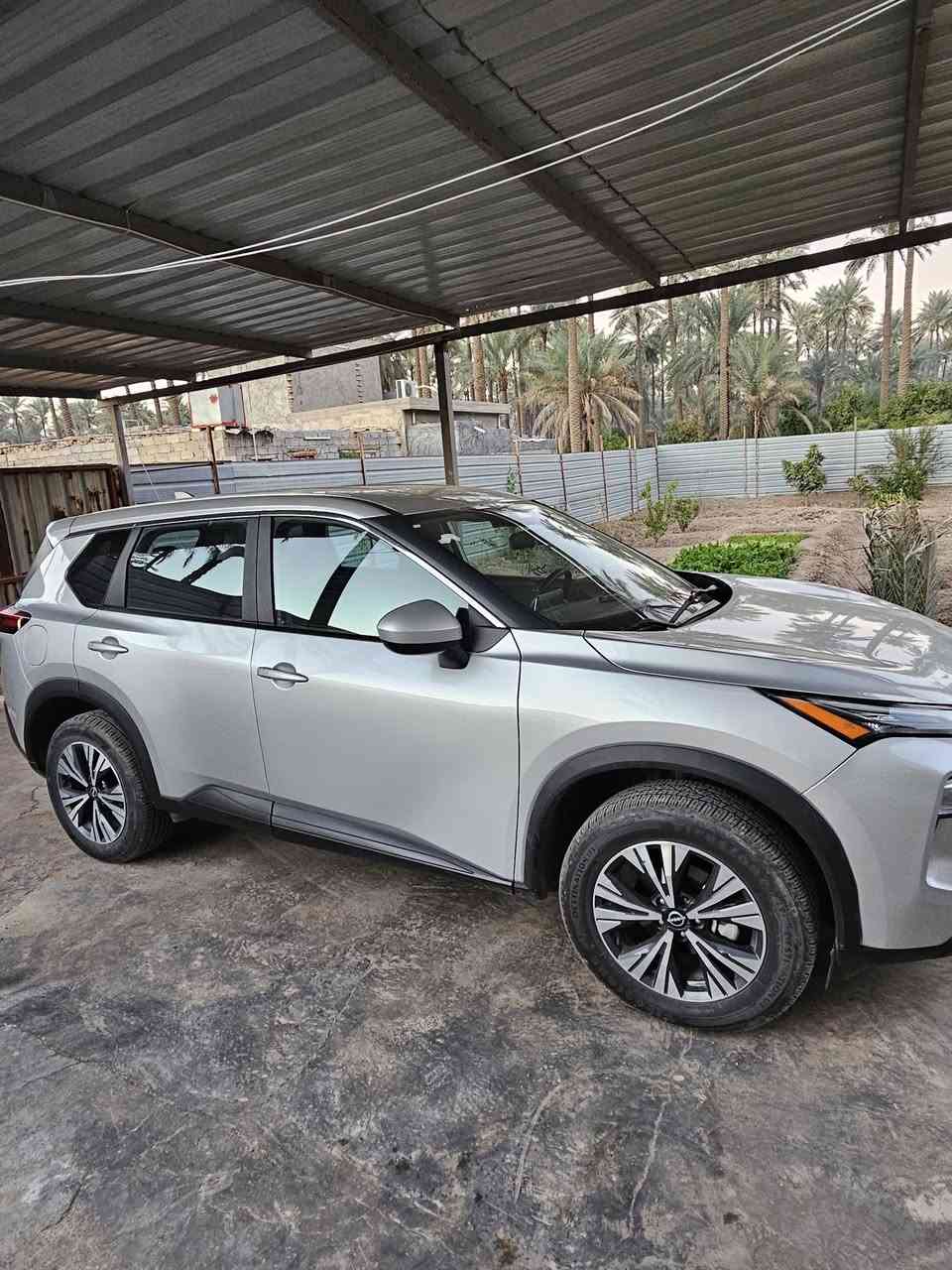 نيسان روج 2023 وارد امريكي ماشيه 58 كيلو  محرك 1500 تيربو  مواصفات sv مابيها حادث فقط سرقة دعاميات او ويالة 
كلشي موضح بالسونار بالمنشور شواصي كير محرك كله كفاله عدا بارد بالجاملغ الامامي هم موضح بالصوره السيارة تعتبر كلين مابيها صبغ ولا بيها قطع 
السعر 170 وبيها مجال حك الجيه مكان السيارة بغداد
السيارة باسمي تحويل ثاني يوم
‎***********
***********
