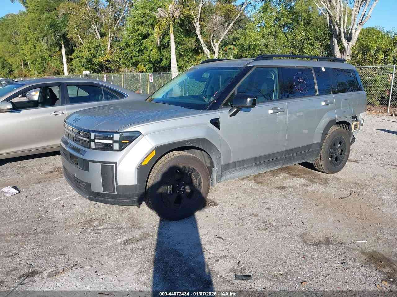 🚨 تنويه مهم
هذه السيارة معروضة في المزاد الأمريكي 🇺🇸
والمزايدة والشراء تتم عن طريق مكتب الباخرة للمزادات 🇮🇶
🔥 تدخل بكتاب الشهداء

───────────────
🚗 نوع السيارة:2025 HYUNDAI SANTA FE XRT
📅 تاريخ المزاد:الاثنين 23-03-2026
💰السعر:173 ورقة         
📊 الممشى:4926 ميل فعلي
🛠️ المحرك: 4 سلندر / 2.5 لتر
───────────────

🔥 مجاناً مجاناً مجاناً
📄 تقرير كارفاكس مجاني بدون أي مقابل
───────────────

🚗 سحب السيارة خلال 24 ساعة من وقت التسديد
💸 حسابات مخفّضة وعمولات أقل من السوق
───────────────

🚢 الشحن متوفر من:
🇺🇸 🇨🇦 جميع الولايات الأمريكية والكندية
➡️ شحن مباشر إلى العراق
➡️ العقبة – جبل علي – ميرسين
───────────────

🛃 تخليص كمركي كامل من ميناء أم قصر
🏔️ تخليص كمركي إلى إقليم كردستان
🇯🇴 شحن مباشر إلى عمّان (العقبة)
🇹🇷 شحن إلى ميناء ميرسين – تركيا
───────────────

🏢 فروع الشركة:
📍 الفرع الأول: بغداد – السيدية – الإعلام
📍 الفرع الثاني: الإمارات العربية المتحدة – الشارقة – الصناعية 4
───────────────

👥 مجموعة البيع والشراء:
https://www.facebook.com/share/g/17pXXBgeeU/?mibextid=wwXIfr

───────────────

🎵 TikTok:
https://www.tiktok.com/@al_bakhera?t=8qGOLioZlVE&_r=1

───────────────

📞 للاستفسار والتواصل:
+9647739115599


**إذا كنت صاحب هذا الإعلان وتريد حذفه لأي سبب، رجاءا أرسل رسالة إلى الدعم الفني**