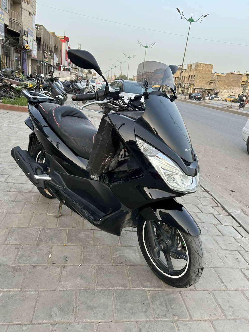 شراي يتصل
***********
مكان بغداد.
