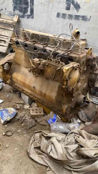 محرك كريدر G12 جمبر نقص فلاوين وسلف محرك تاخذه جفته يصرف يومية ربع دبه   كرنك ٣٠ بم وجنابر ونوزلات جدد مكانه بغداد وره علوه الرشيد ***********
