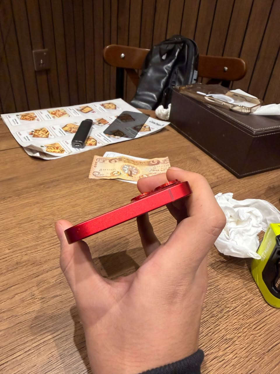 السلام عليكم متوفر ايفون 13عادي ولا شخطه
ذاكره 256
بطاريه 87 
السعر 375 وبي مجال
الموقع بغداد شارع فلسطين 
تكدر تفحصه عند الشراء باي مركز يعجبك 
***********
