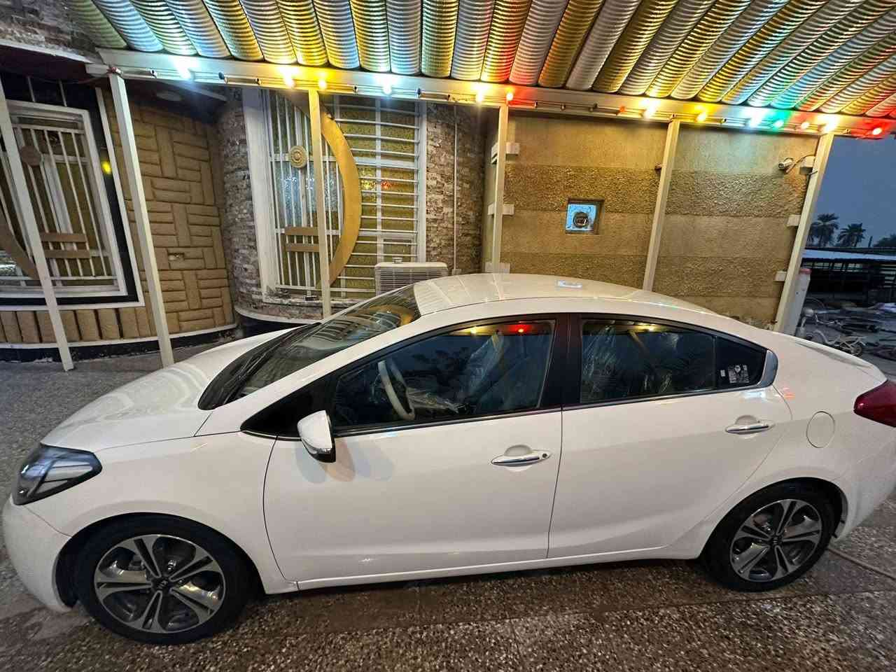 سلام عليكم
سيراتو 2014 رقم سليمانيه. سنويه ل 2027 فول مواصفات ماعده الفتحه سياره جديده وجاهزه  كفاله عامه من صبغ ضربه تبديل ماعدا بارد بالجنطه شبر  كير محرك حداديه جدد. السعر 128 وبيها مجال بسيط لشراي مكاني كربلاء طويريج ***********
