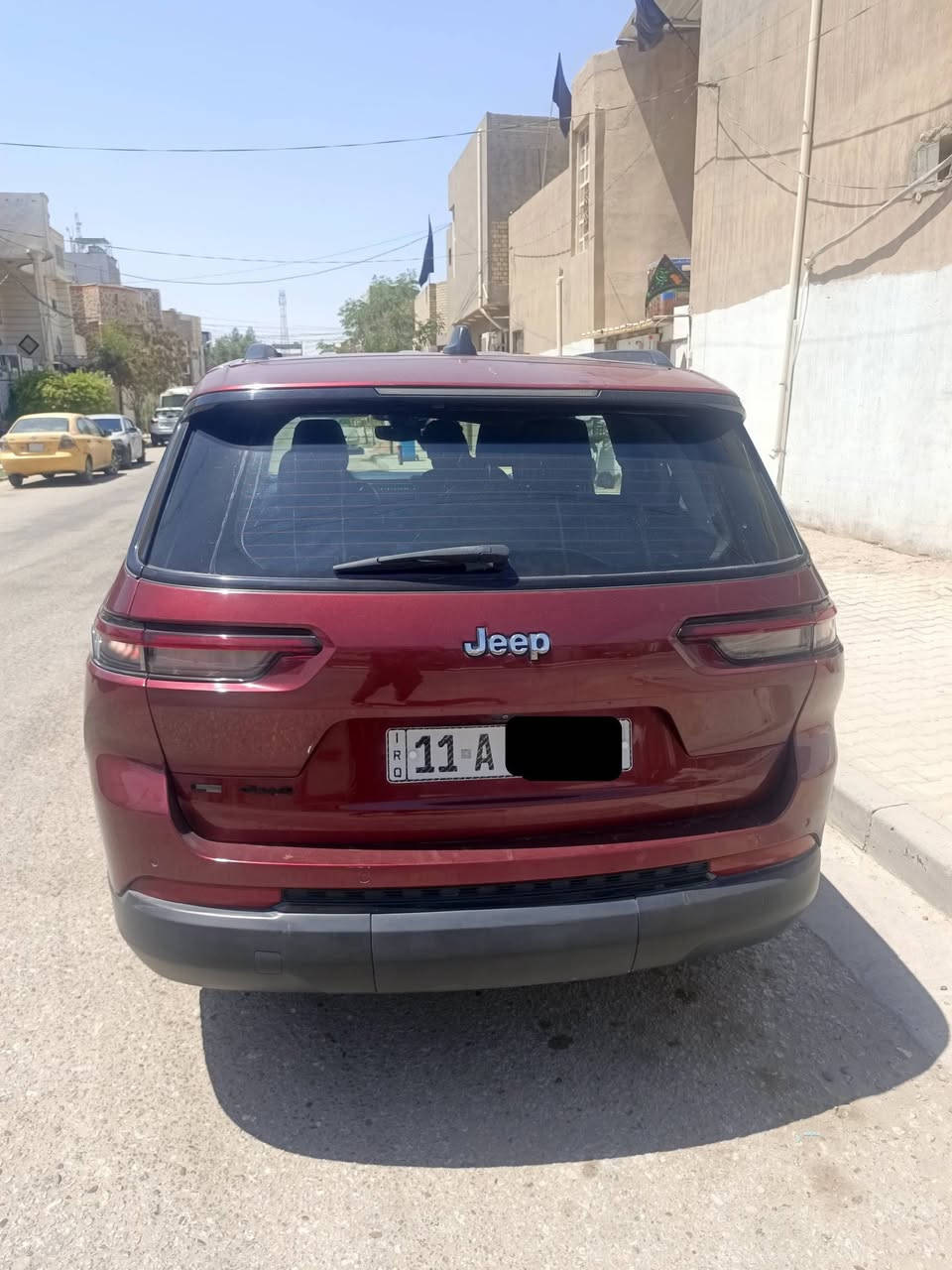 السلام عليكم البيع جيب شيروكي سياحي موديل 2022 حادثه سرقه سياره جاهزه مكينه كير حداديه تخم تأير رقم بغداد بسمي مكينه 3600 السعر 240 مكاني نجف الهاتف ***********
