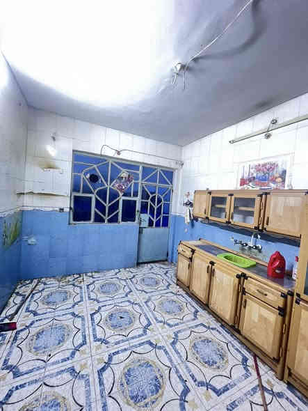 بيت الايجار السعر 500الف بحي السلام  150م يحتوي على غرفتين وصاله واستقبال ومطبخ وطارمه وصحيات     مكتب دارك الاستفسار رقم ***********
