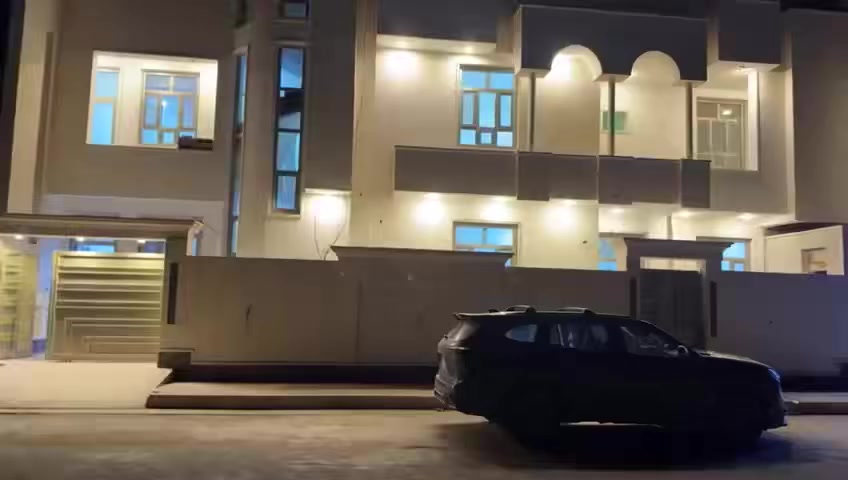 دار للايجار بناء حديث ٢٠٠ متر ركن .. كله مرمر .. مدخل منطقة طوي مقابل السيط بالبداية ( البو عيادة ) .. بيه ٤ غرف نوم .. ديوانية هول جوه وفوك و٥ حمامات سخانات اثنين تانكي وماطور وكلشي جاهز للسكن واجهة البيت كبيرة ٢٠ متر .. للتفاصيل ***********
