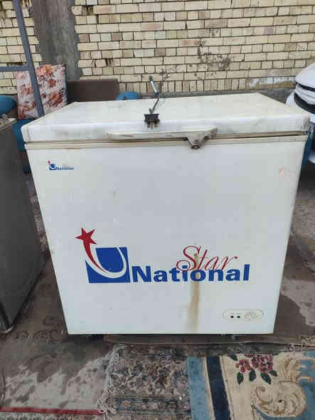 مجموعة غراض البيع مجمدة نشال شغالة طباخ شغال بس تنظيف يرادلة سبلت شغال 2طن الرجاء الشراي يتصل المو شراي لا يراسلني مكاني حي اور سبع قصور شارع ابو علي الرقم ***********
