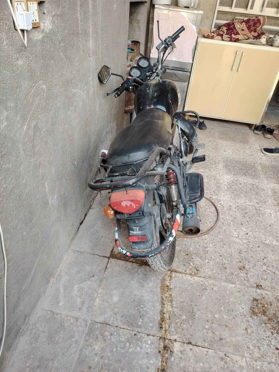 دايون نفخ لون اسود محرك ١٥٠ cc  موديل ٢١ أوراق اصوليه
كربلاء الجاير

***********

دراجه بيها خيط بخار وعوزها نواقص بسيطه

٩٥٠ وبيها مجال
