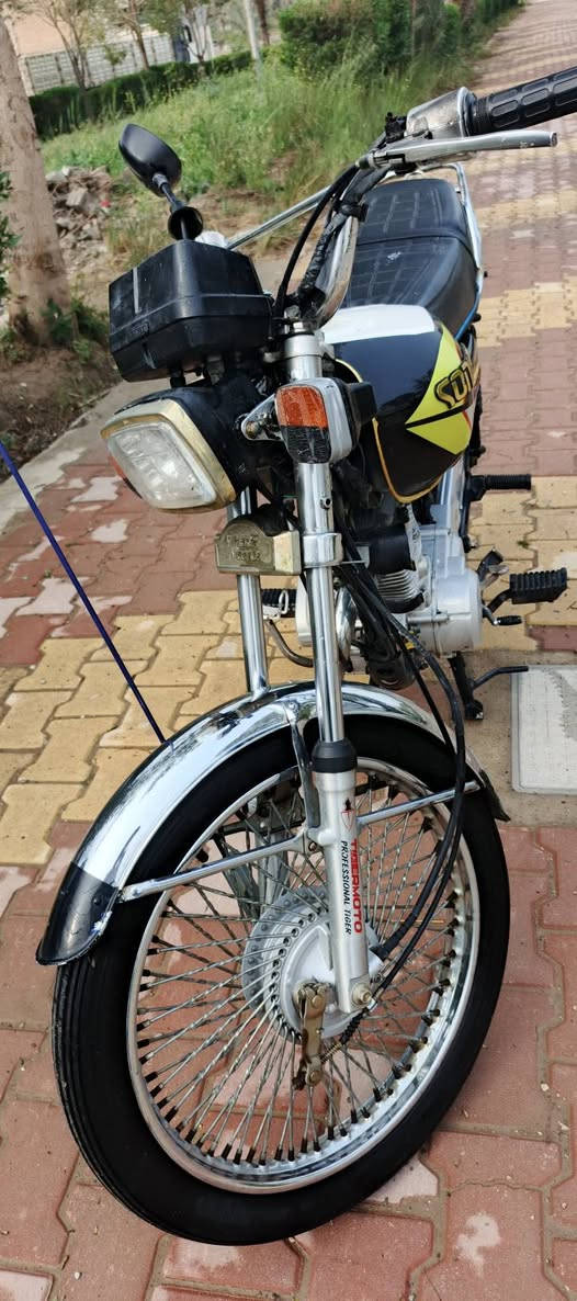 دراجة ايراني 4كير للبيع
موديل ٢٠١٩ برغي واحد ما مفتوح مكفول المحرك السعر  ٤٥٠الف  وبي مجال للاستفسار ***********
مكان ناحية السعدية
