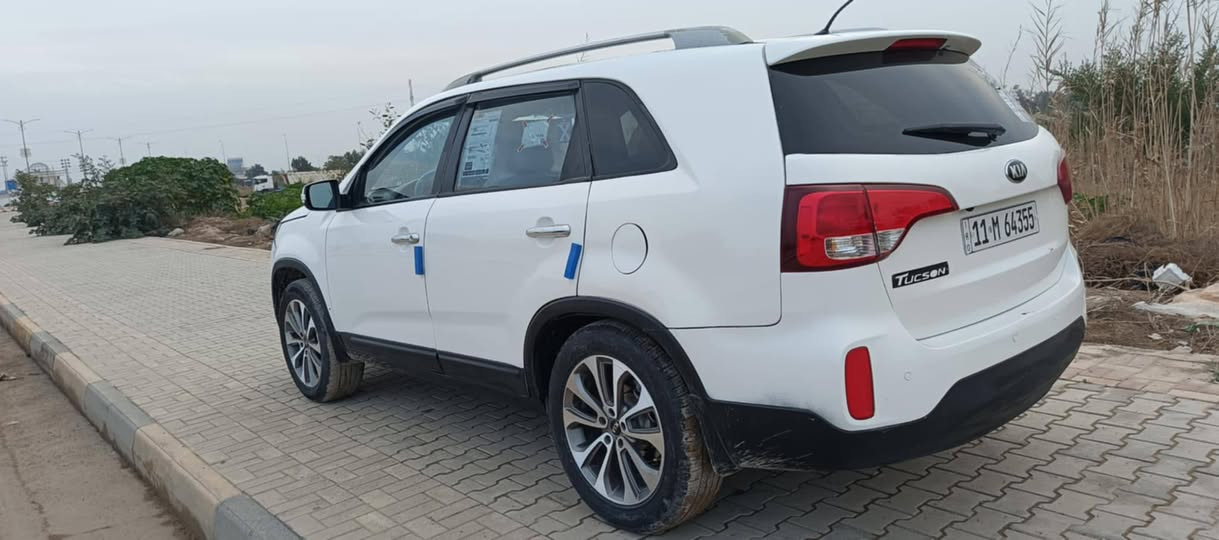 سلام عليكم سورنتو للبيع  موديل 14 رقم بغداد ابسمي تحويل مباشر سياره متجايه ومصبوقه صبق عام *********** سعر 135وبيه مجال
