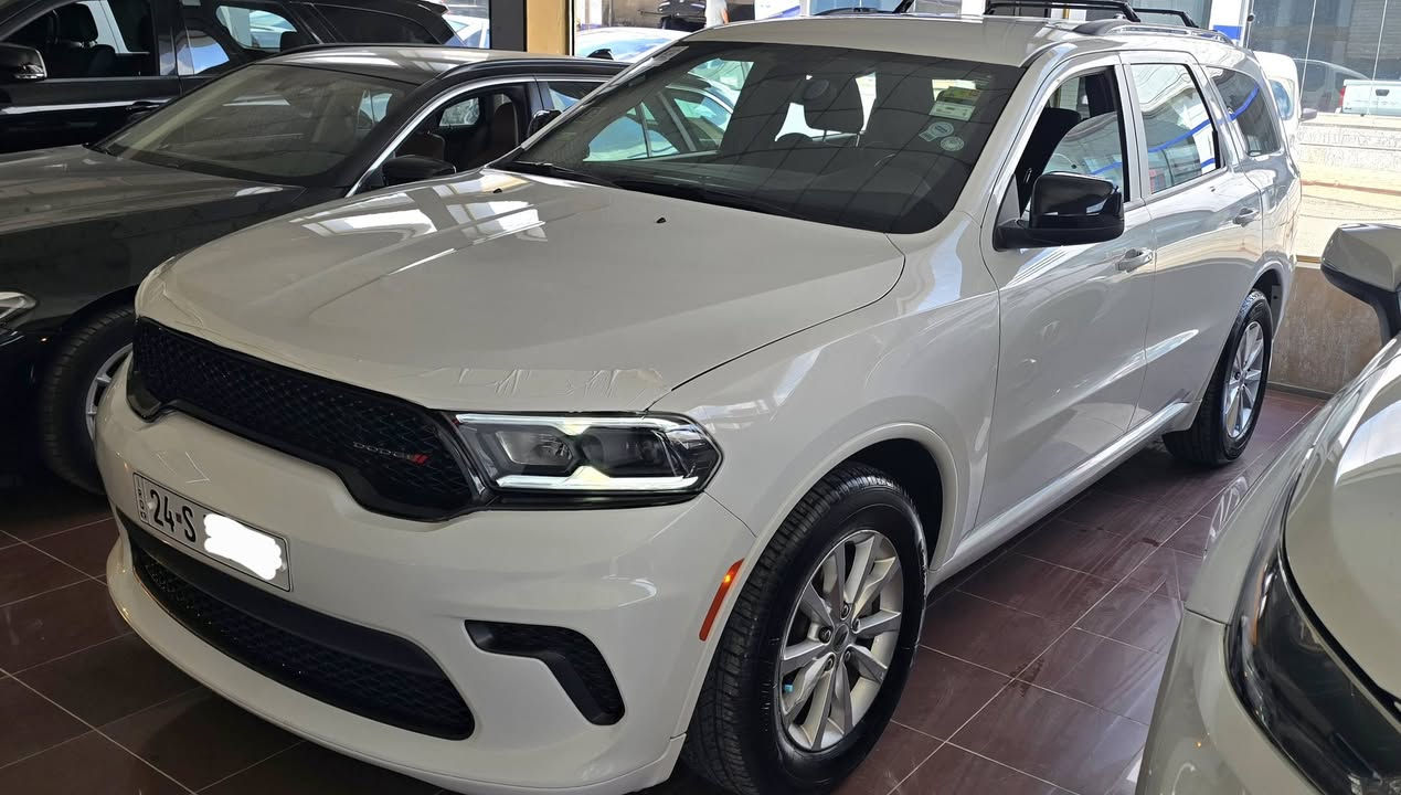 دورنكو 2023 
6 سلندر 3.6L
رقم دهوك بأسمي 
رقم وهزة وسنوية جديد 2032
جداً نظيفة السيارة وبدون نقص نهائياً

رادار جانبي ( نقطة عمياء )
اشارة ليد LED
كشن وستيرن تدفئة 
وضعيات قيادة سبورت وايكو 
اوتو ستارت ستوب ( انطفاء ذاتي )
بيها قطعتين تبديل شركة وقطعتين بخ
حادث جانبي 

السعر :  275 وبيها مجال 
مكان السيارة دهوك 
***********
***********
اتصال أو واتساب
