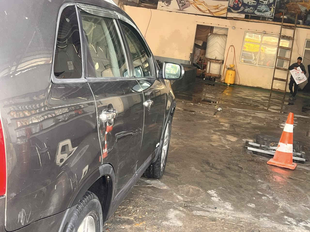 سلام عليكم  سياره سورنتو مديل. 2013 السياره وارد امريكي والسياره فول مواصفات عده الفتحه
بيع او مراوس. النترا. السعره. 118  السياره بعد احله من الصوره وتخبل المحرك جديد وحداديه جديده. الرقم ***********. واتساب
