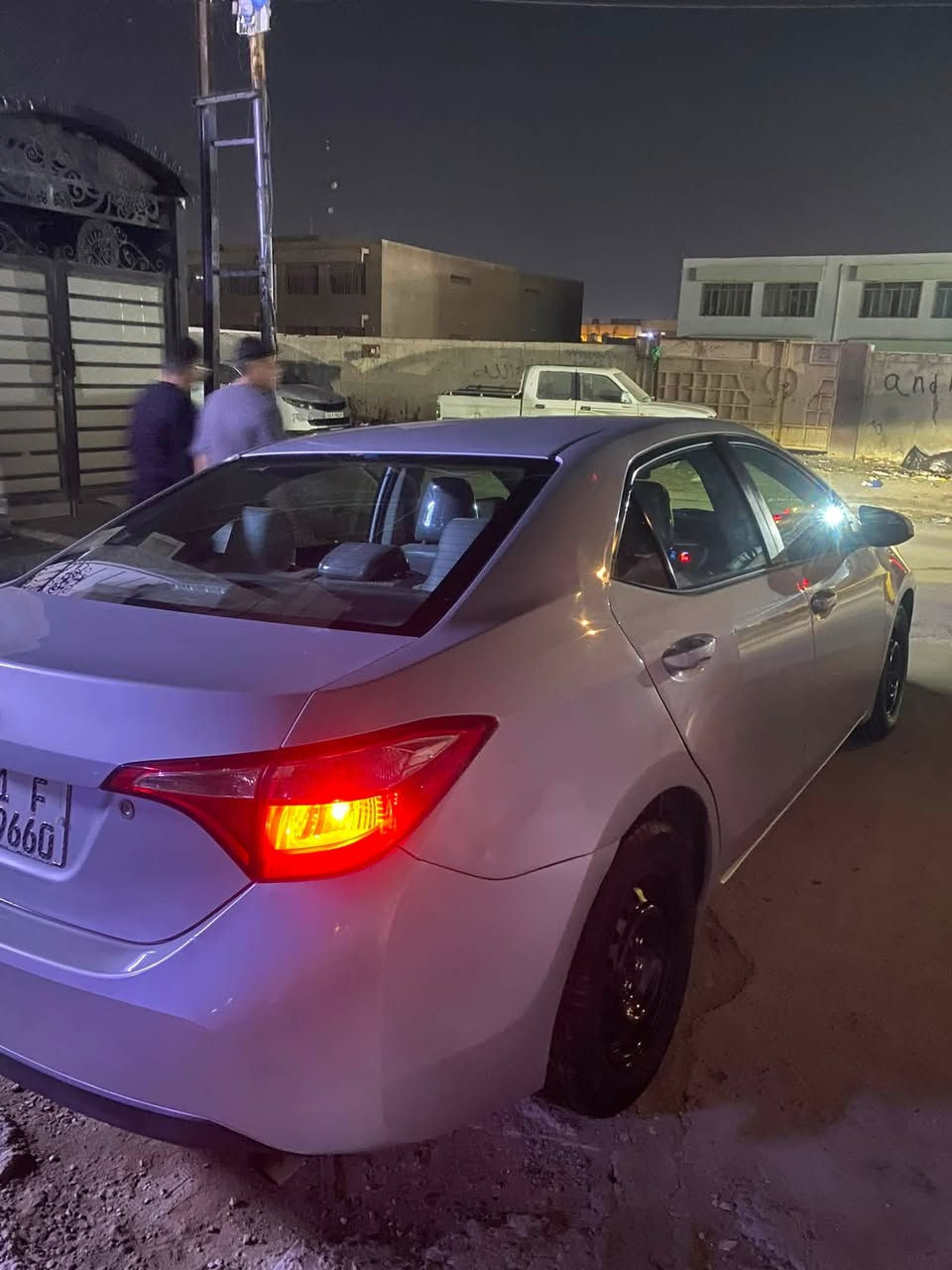 السلام عليكم
كورله موديل ٢٠١٩ بيهه ٤ قطع السعر ١١٧ بيهه مجال قليل 
بيع مستعجل مكاني الامين ***********
