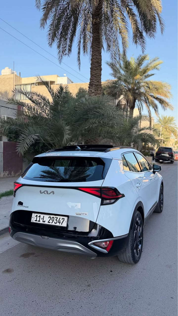 سلام عليكم اخوان كيا سبورتج للبيع موديل 2024
وكالة الدولية خليجي كفالة عامة ماعدا بارد جداً بسيط بلبنيد
فول لفول بانوراما شاشة ديجتل كشنات تدفئة ستيرن تدفئة 
قطعتين تبريد قيادة ذاتية فول 
ب اسمي تحويل مباشر 
سعرها 235 $ عنوان بغداد السيدية 
للاتصال / *********** بغداد, العراق
