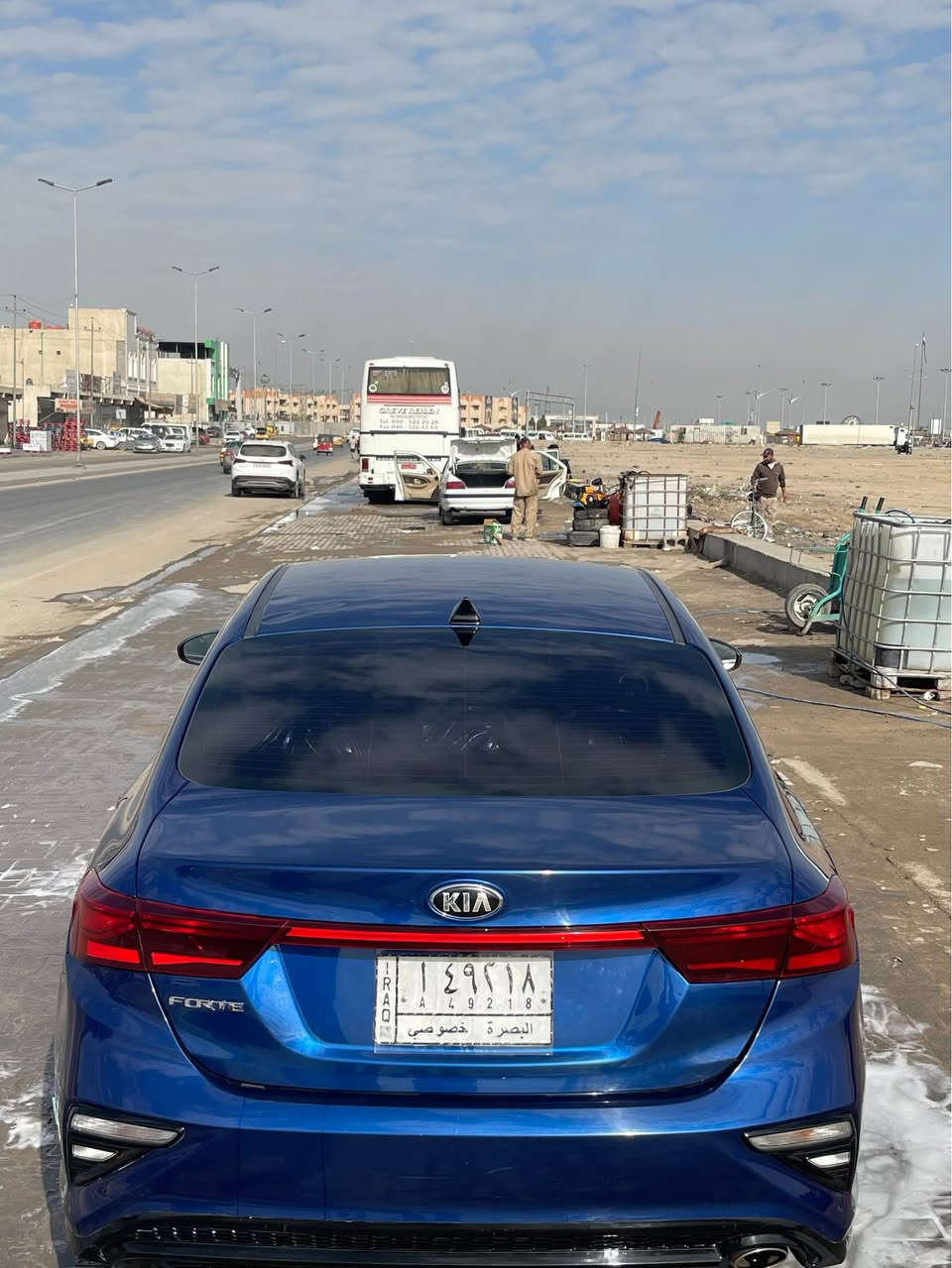 للبيع كيا فورتي مديل 2020 معوقين بصرة لون ازرق مكينه 2000 دوش ماشيه 70 السياره جديده حيل بعدهه ريحت الشركه بيهه ممتعوبه استخدام شخصي غرفتهه تخبل السياره داخله من امريكه كفاله وهنا بالعراق صار بيهه ضربه يم الايت الامامي ورجع بارد الجاملغ وتبدل البنيد جاهزه مكينه كير تبريد طخم تاير حته الحداده بعدهه مالت الشركه سنويه 2027 مواصفات تحكم استرين شاشه كار بلي كامره دواره 3 وضعيات قياده نورمال وسبورت ونضام ايكو السياره جاهزه للاخير سعرها 137 مكان السياره البصره حمدان وهاذه رقم راعيهه *********** البصرة, العراق
