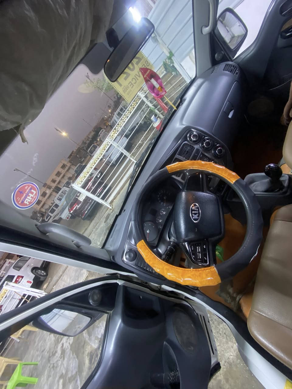 السلام عليكم 
للبيع 
كيا 
موديل 2021
كفاله عامه 
رقم واسط  
ماشيه 113حقيقي 
العنوان واسط الصويره 
ل تفاصيل اكثر الاتصال ع رقم الهاتف 
***********
