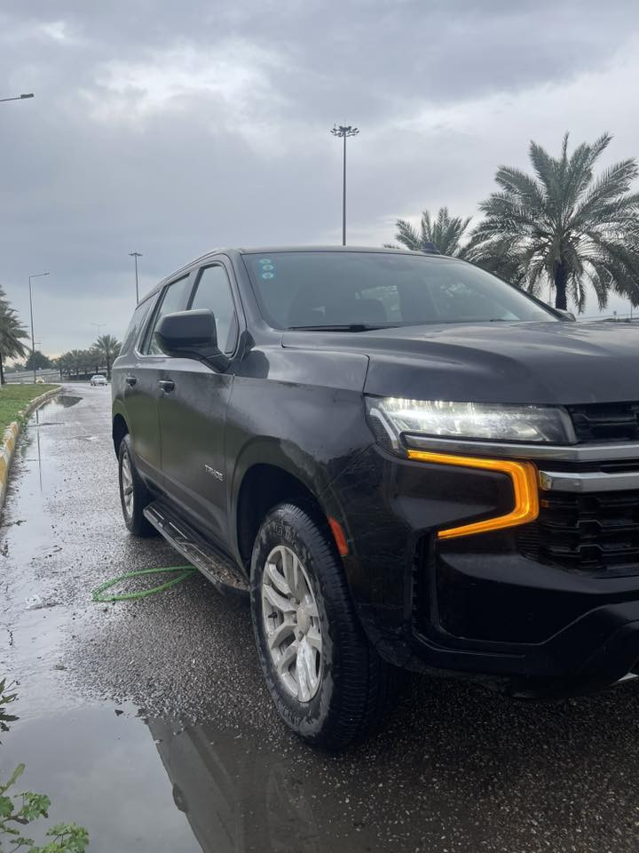 السلام عليكم مرخصة الادمن تاهو LS خليجي كفاله عامه ما عده بارد شبر ب جاملغ  الايمن ماشيه76سعر 43 الف دولار مكان سياره بغداد 
رقم ***********
