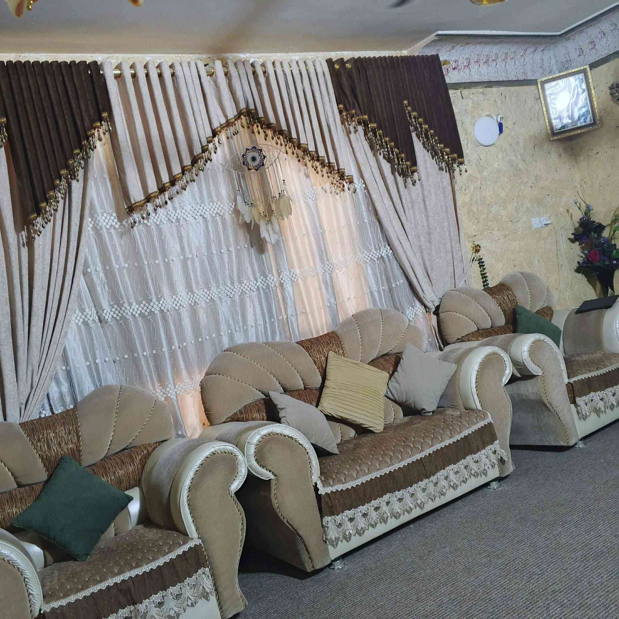 تخم تسكام عشر نفرات نضيف كلش وبردات تقريب للسبع امتار  كامله هي والمسرح كلهن ب٨٠٠ مكانهم نجف حي الجمعيه


**إذا كنت صاحب هذا الإعلان وتريد حذفه لأي سبب، رجاءا أرسل رسالة إلى الدعم الفني**