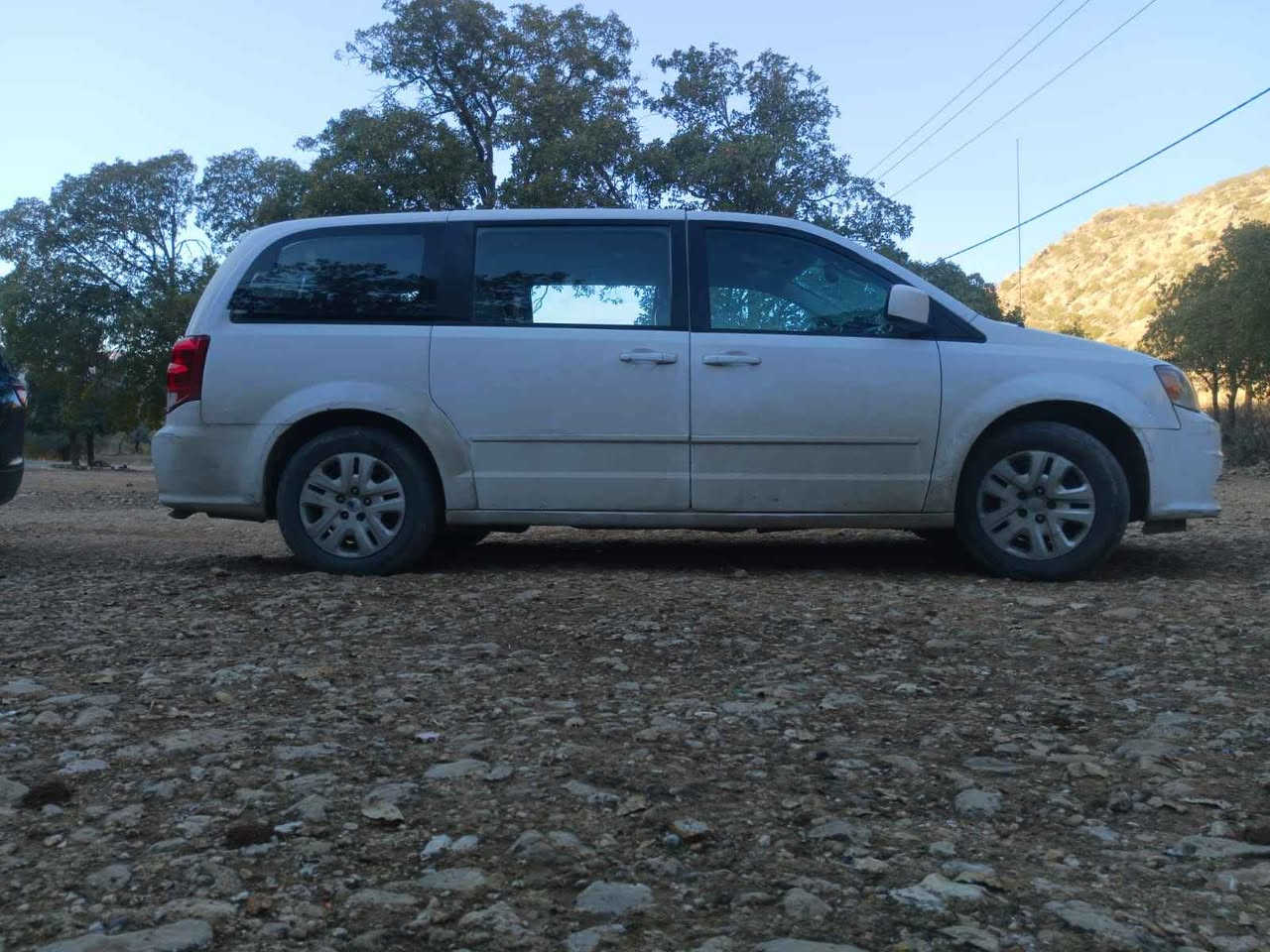 سلام عليكم
دوج كرفان ٧ راكب سياحي موديل 2017 رقم اربيل سياره جاهزه من كل النواحي كله مكفول حادثها موضح بالصور
سعرها ١٦٠ وبيها مجال
تحويل او وكاله نفس اليوم
كير ومحرك وتبريد مكفول
كاملة مواصفات ما عدا البصمه
للأستفسار ***********
مكان السياره أربيل ملا عمر أربيل, العراق
