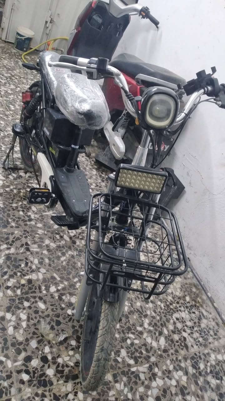 دراجة شحن حجم ٢٠ نضية السعر ٢٠٠ الف مكاني الشعب ***********
