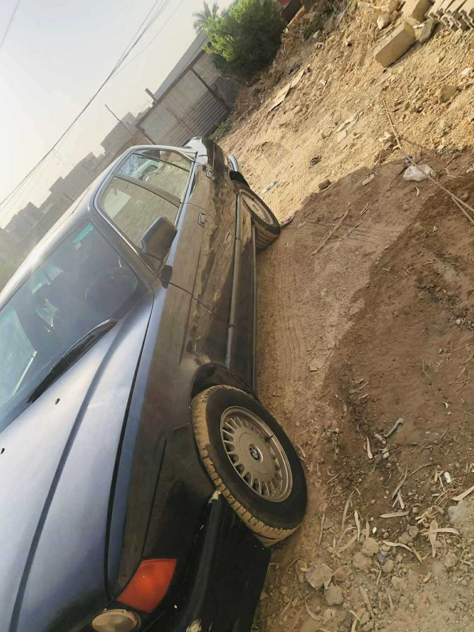 بي ام حجم 730  كير ومكينه 40 8 سلندر كير شرط محرك بي خربطه رقم فحص نينوى وكاله عامه بسمي موديل 93 صدر خلفي امامي زينات السعر 30 وبيها مجال شراي يتصل ***********
