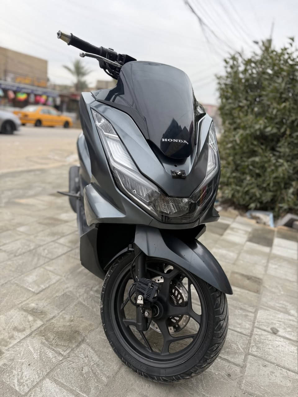 pcx جيل الرابع للبيع 
كفاله عامه صار شهرين نازله من الرمبه 
مكاني الامين الثانيه شارع النواب 
***********
سعر اب 15$
