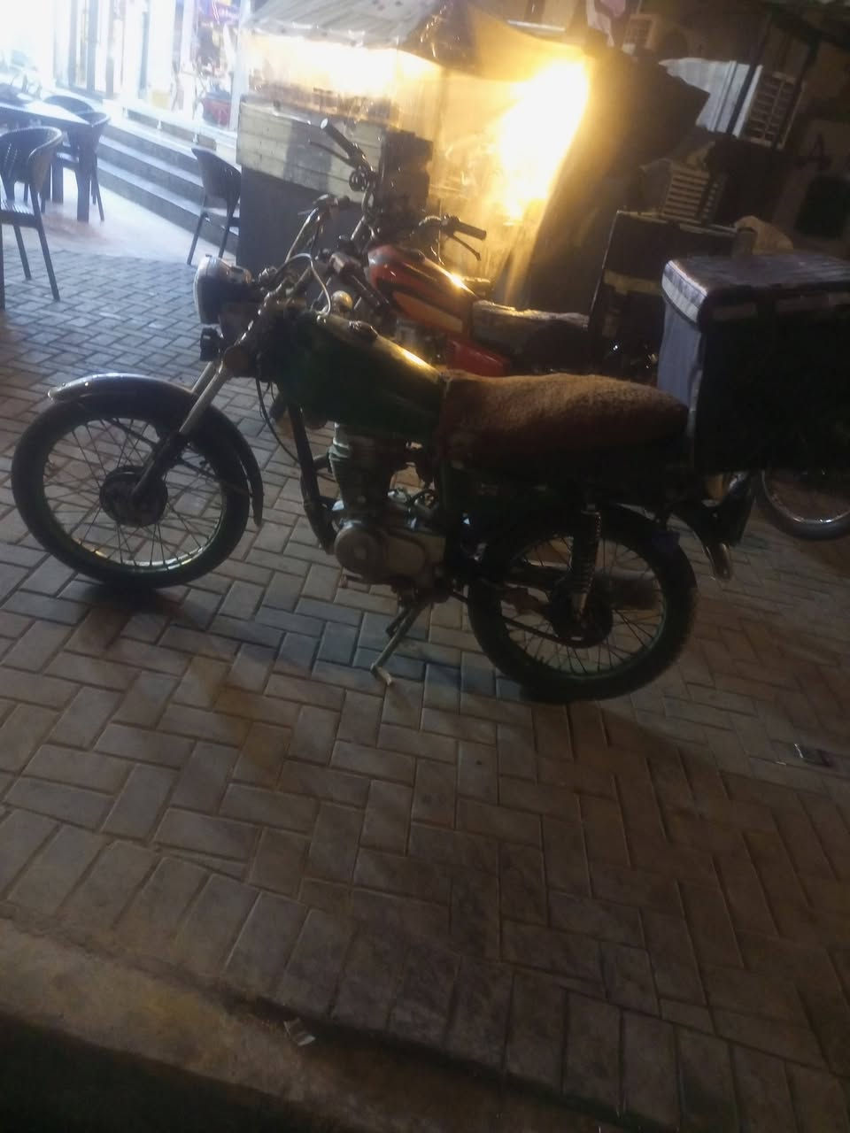 دراجه رقم وسنويه باسمي للبيع
معقل ***********
