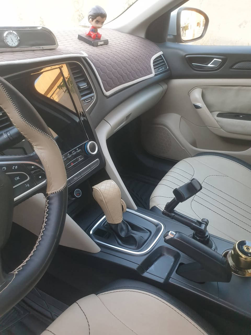 رينو موديل 18 فول الفول كلين تاتل سيارة 🚗 جديدة سبير منازل رقم وهزة وسنوية جدد بصمة وكامرات  وهواية بعد بيها مواصفات رقم بغداد انكليزي للعلم السيارة ابكركوك موابغداد بيع او مراوس حيب القناعة سعرها 107 ورقات


**إذا كنت صاحب هذا الإعلان وتريد حذفه لأي سبب، رجاءا أرسل رسالة إلى الدعم الفني**