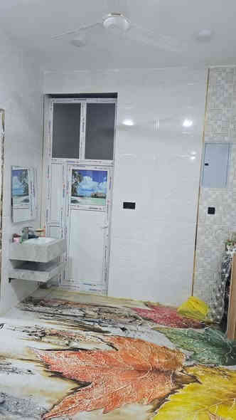 #تنبيه :ننشر اعلاناتكم مجاناً راسلونا 
بيت للبيع طابو زراعي سند 25 مساحة 350 متر بناء جديد يحتوي على 
غرفة 5×4 سويت 
غرفة 5×4
موزع 6×3
صاله جلوس 9×4
استقبال 7×4
مطبخ بارد 5×3
مطبخ حار 1.75×5
صحيات داخلية وخارجية وكراج +حديقة
#العنوان : تقاطع السياحي قرب مطعم تاج محل شارع السادة البو عاشور 
هاتف ***********
_____________________________________
#تنبيه: أحذر صفحة الذكر الصرخي اللي مسمي روحه (بنت المدحتية) يطلب أرصدة ، راسلونا ننشر اعلاناتكم مجاناً لوجه الله ،
