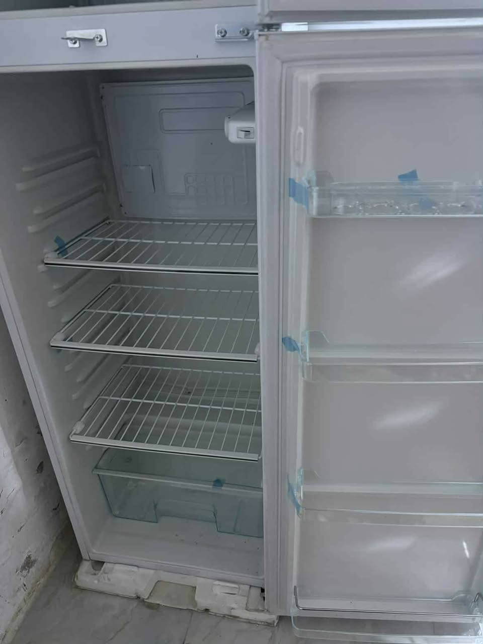 ثلاجات للبيع اي ثلاجه تريد تشتريها اخذلها صوره واتفضل خاص


**إذا كنت صاحب هذا الإعلان وتريد حذفه لأي سبب، رجاءا أرسل رسالة إلى الدعم الفني**