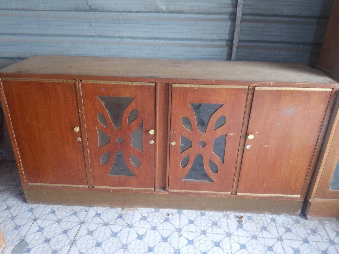 وحده مترتين والثانيه متر و 75 سعر الوحده 65 مجمع حطين ***********
