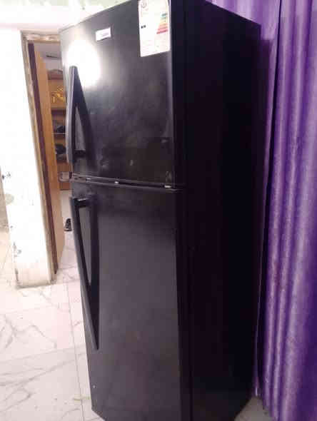 تخم 8مقاعد سعر 175ثلاجه 16قدم سعر 150غساله 13كيلو سعر 200مدينة الصدر اكو توصيل ***********
