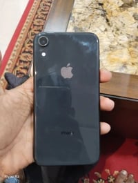 ايفون XR • ٦٤ جيجا • بطارية ٨١%