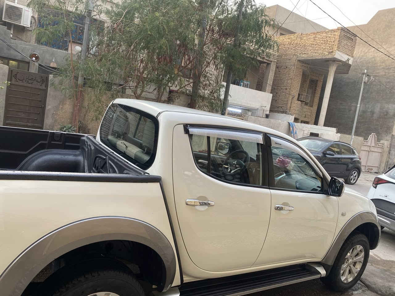 ميسوبيشي بيكب  2015 طالعة من الشركة بل 2021   رقم بغداد  الماني فول 6 سلندر بانزين  اوتماتيك فور ويل شاشة كامره خلفية المواصفات معروفة ماشية 115 الف كيلو حقيقي مكفوله من الفتح  والتبديل والبارد  والصبغ بيهة على كد شبر بل ضبط يم علامت ميسوبيشي بل بنيد على كدهة مسوينهة والباقية كفالة حته من التكحيل 

السعر 160ورقة 

الموقع بغداد / الحرية او المنصور

اي استفسار الاتصال على

***********
