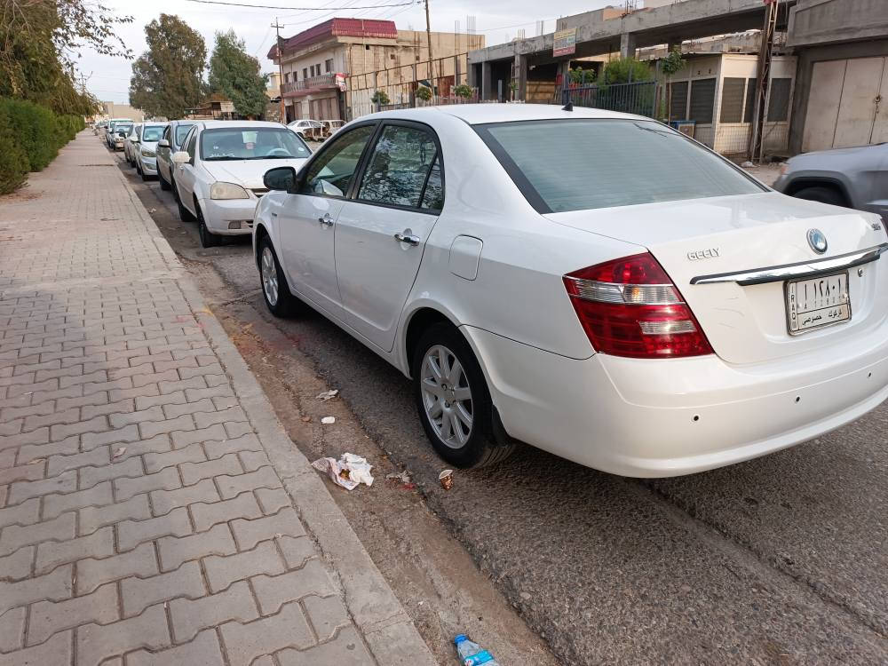 جيلي موبل مويل 12 رقم كركوك مشروع وطني سنويه جديد ودفتر بانزين موجود سياره جديده كير عادي بلادي مكينه كير بشرط السياره جديده لوك بس جامرلخ الكدام السائق صبغ باقي كله بلادي لا خياس ولا جلح سعره 65 بي مجال اتصل *********** كركوك, العراق
