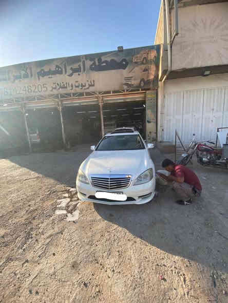 عمي رحمه لوالديك لتكلي امسح المنشور وجايك ومتجي شراي اخليك ع راسي 
مارسيدس 2012 اصل توين تيربو طيران 

كفاله عامه سرقه عشائر انتربول 

كفاله كير مكينه حداديه تخم تاير جديد 

فول مواصفات فتحه كشنات خزن ميموري ستيرن كهرباء 

جكات تصعد وتنزل 

نضامين قياده بردات كهرباء 

مفوله السياره دواخل نظيفه 100/100 

متؤمه ارقام وسنويه شرط حاسبه 

للامانه نقصها كبات ويل بس والويل والله ماخذه 9 اوراق 

شراي تشلع عيوني 

سعر 100 وبيها مجال حك الجيه
***********
