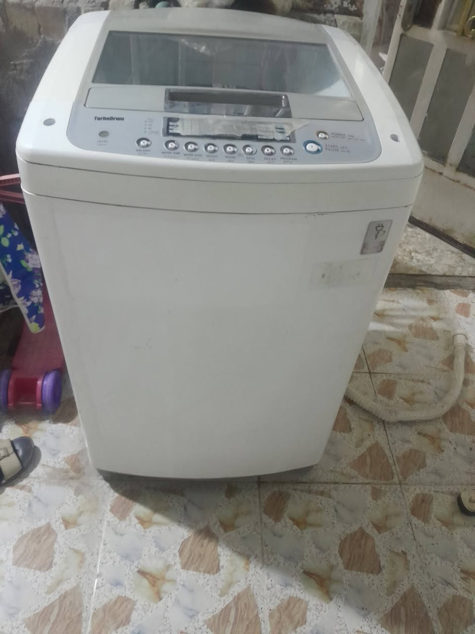 غسالة للبيع LG شغالة نضافة 80/100بغداد الشرطة الخامسة
شرط الفحص السعر 200الف
الاتصال ***********
