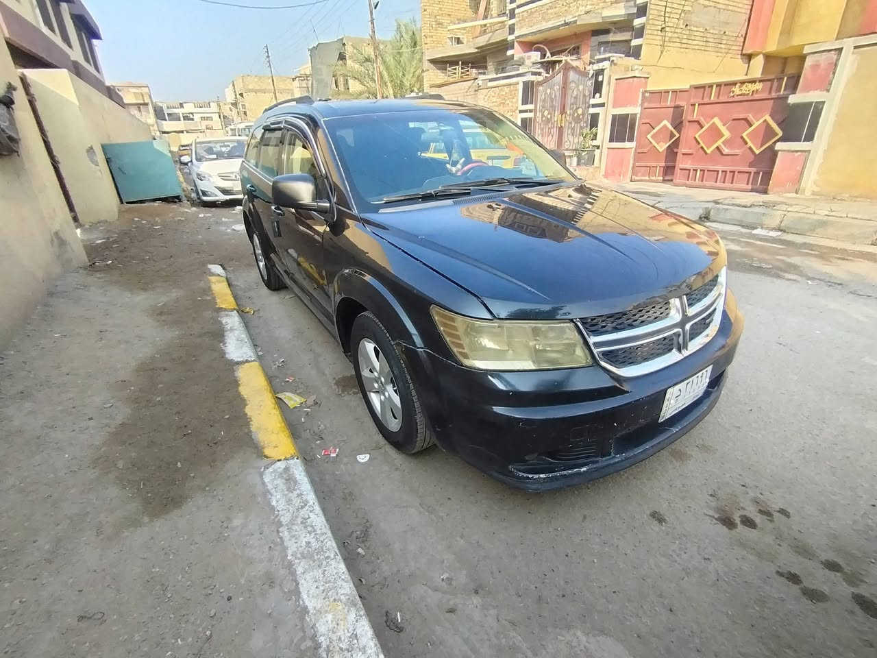 السلام عليكم
دوج جورني ٢٠١١ محرك ٣٦٠٠ لون اسود رقم  بغداد بسمي ٧ راكب ٣ قطع تبريد محرك جديد كير جديد صدر مبدل جديد تخم تاير جديد ١١٣ وبيها مجال ضررها جاملغ خلفي فقط. 
***********
