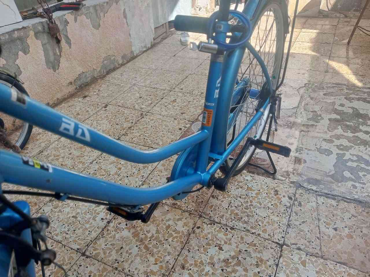 السلام عليكم بايسكل سياحي حجم 26 للبيع السعر 160 وبي مجال المكان البصره شط العرب الفيحاء رقم الهاتف ***********
