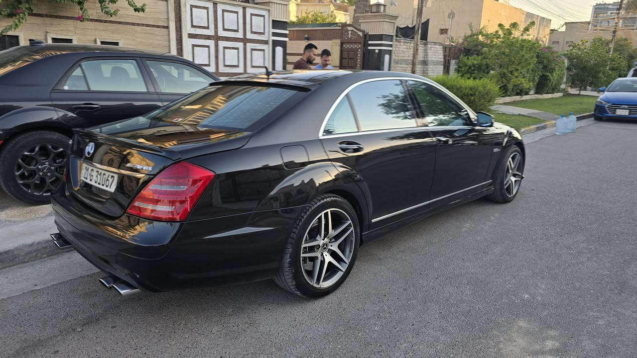 2007 S63 AMG أصل 
 مكفولة من الضربة والصبغ وبارد وشخوط   ، ماشية 93 ألف كيلو حقيقي ،  محرك 550 
السياره جديده او احلى من الصور بهواي
بوب شفط كشنات تدفئه تبريد امامي وخلفي كشن منفصل 
سياره صفر مسج ما بيها اي عطل كلشي نضيفه مال جناي 
جگات هايدروليك ، بانوراما ، بردات جانبية وخلفية  ناظور ليلي 
*********** 
مكاني بغداد
